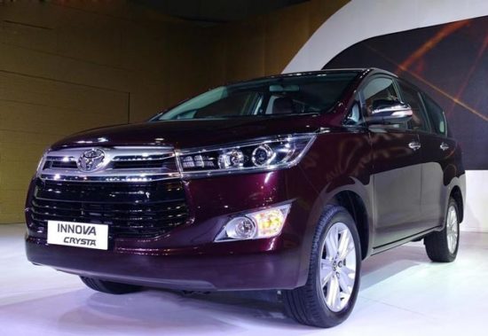 2016 Toyota Innova Crysta launches in India