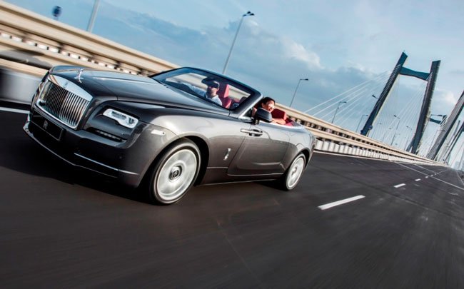 Rolls Royce Motor Cars presents New Dawn, super luxury motor car in India