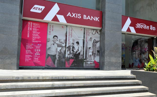 Axis Bank BMTC smart card to be launched in September