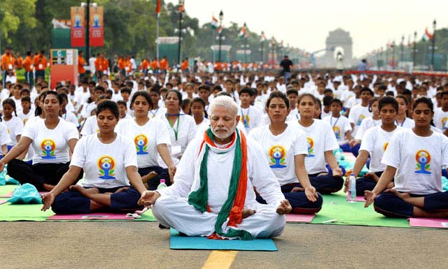 India gears up for 2nd International Yoga Day