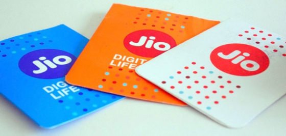 Reliance Jio garners 72 million customers, Ambani extends Prime offer