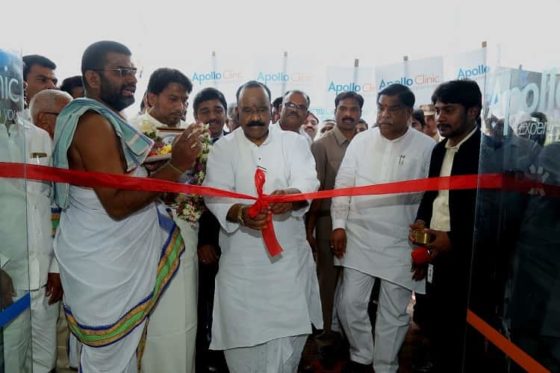 Shri. Naini Narashimha Reddy, Home Minister, Telangana launching the 78th Apollo Clinic at Uppal