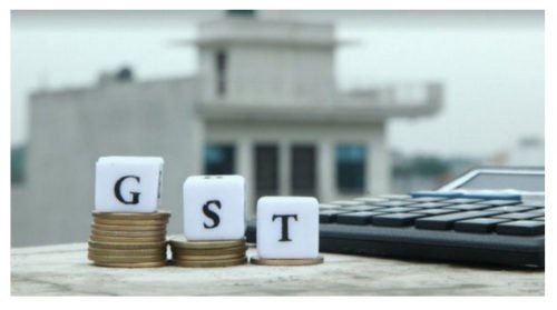 Government warns builders for asking full payment before GST rollout